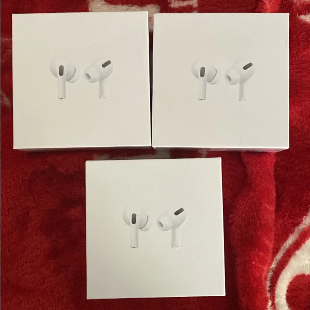 Apple AirPods Pro with Charging Case - White